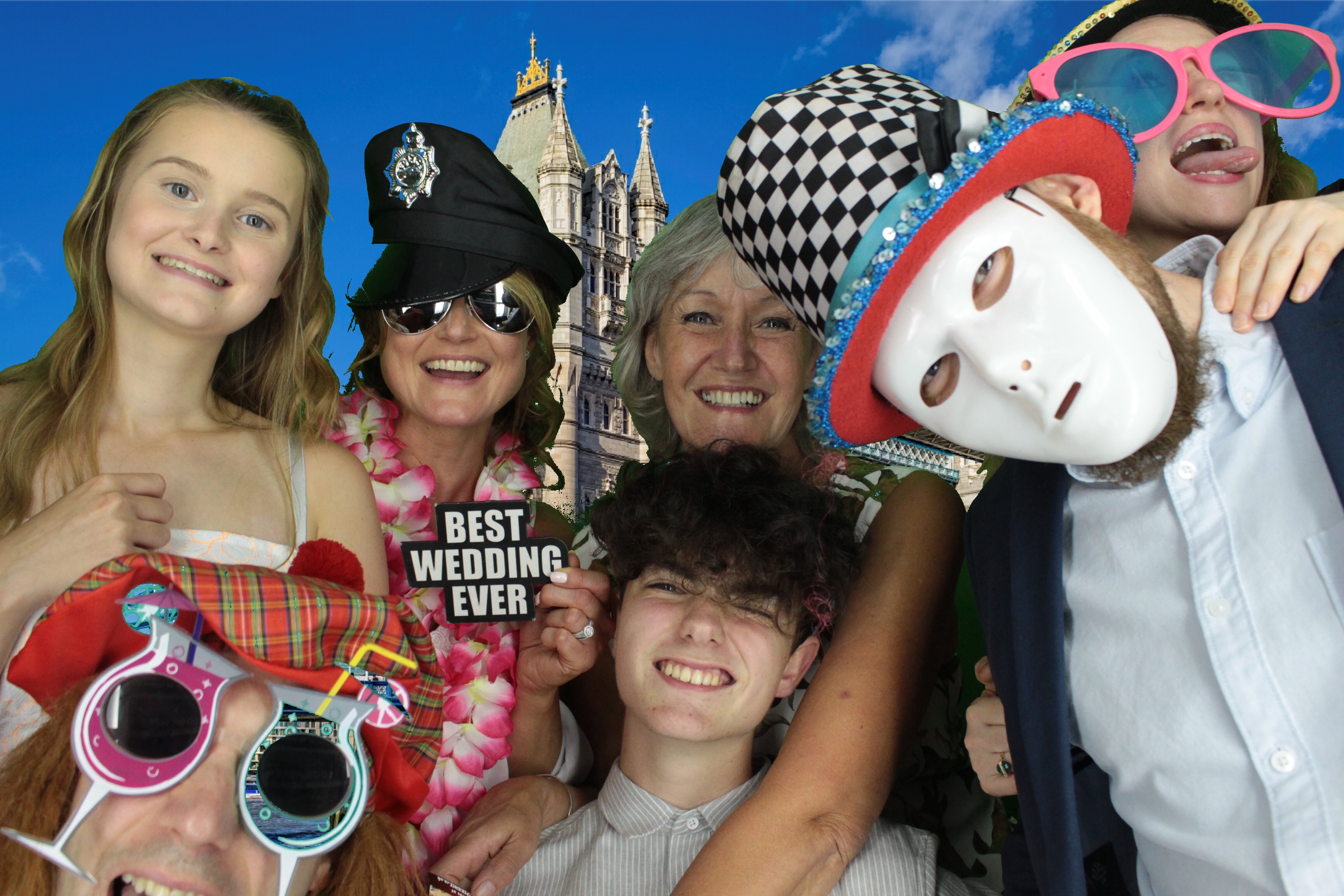 Scott & Tammy's Wedding | View more photos from the event at gallery.myphotoboothexperience.co.uk/u/MyPhotoBoothExperienceLtd/Scott-Tammys-Wedding